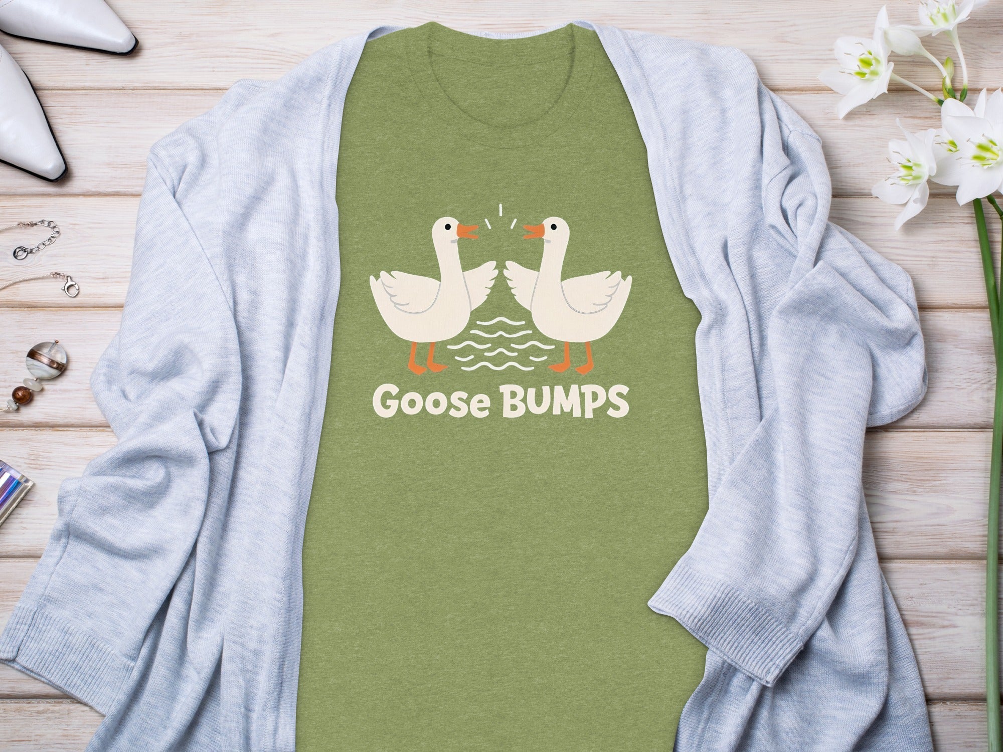 Goose BUMPS Funny Animal Cartoon Design Graphic T-Shirt